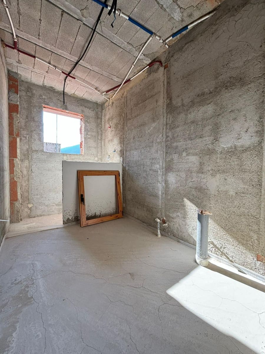 3 soverom Leilighet til salgs i Salem - € 69 900 (Ref: 8675875)