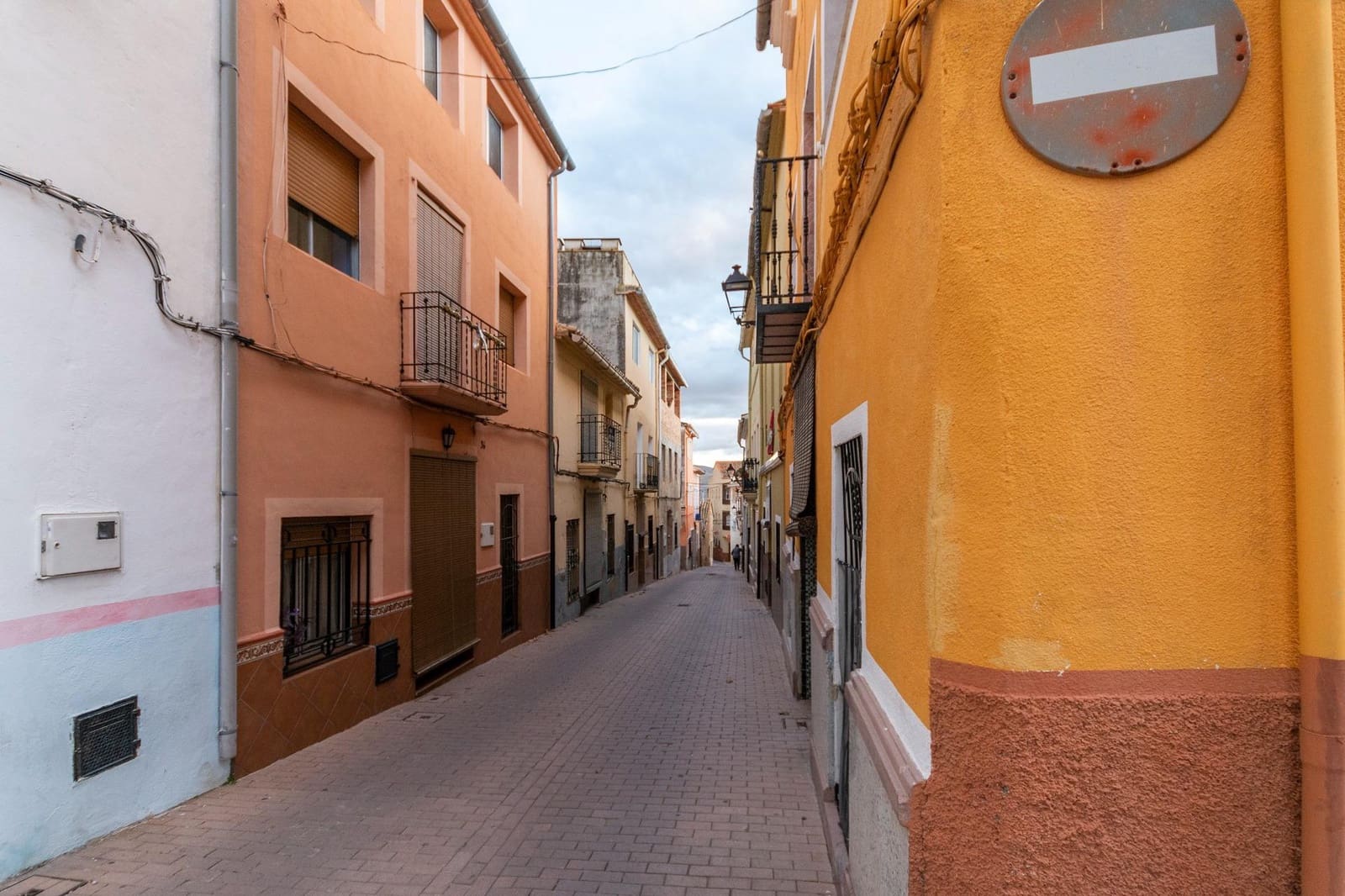 5 quarto Casa em Banda para venda em Llutxent com garagem - 175 000 € (Ref: 8696191)