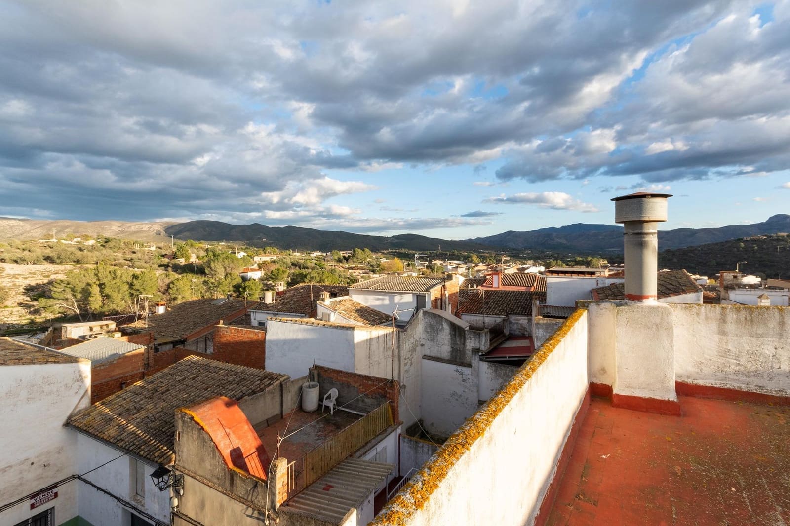 5 quarto Casa em Banda para venda em Llutxent com garagem - 175 000 € (Ref: 8696191)