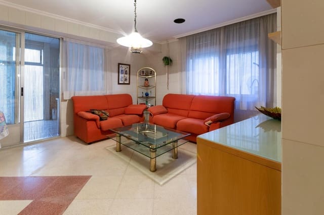 5 chambre Maison de Ville à vendre à Llutxent avec garage - 175 000 € (Ref: 8696191)