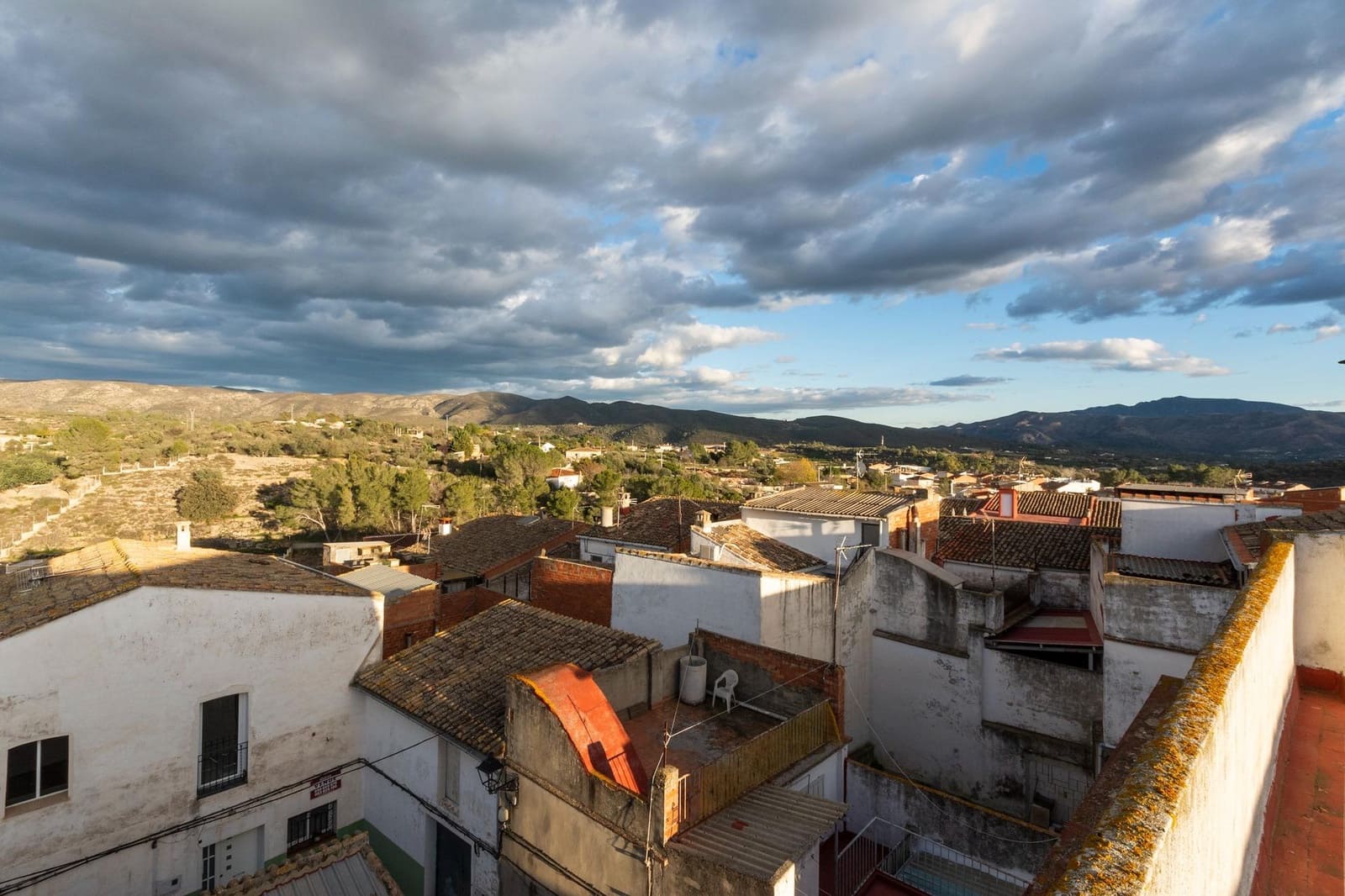 5 quarto Casa em Banda para venda em Llutxent com garagem - 175 000 € (Ref: 8696191)