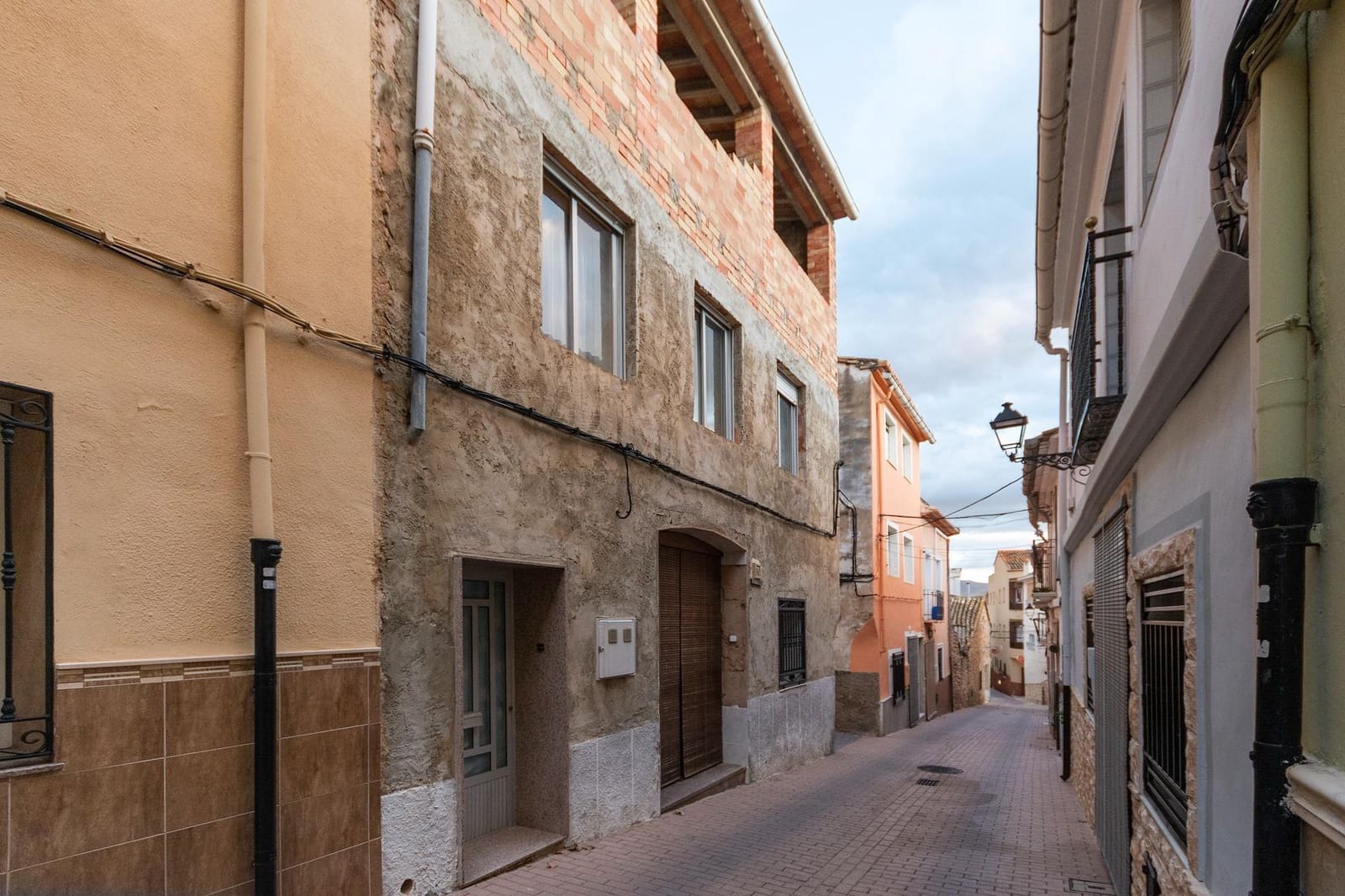 5 quarto Casa em Banda para venda em Llutxent com garagem - 175 000 € (Ref: 8696191)