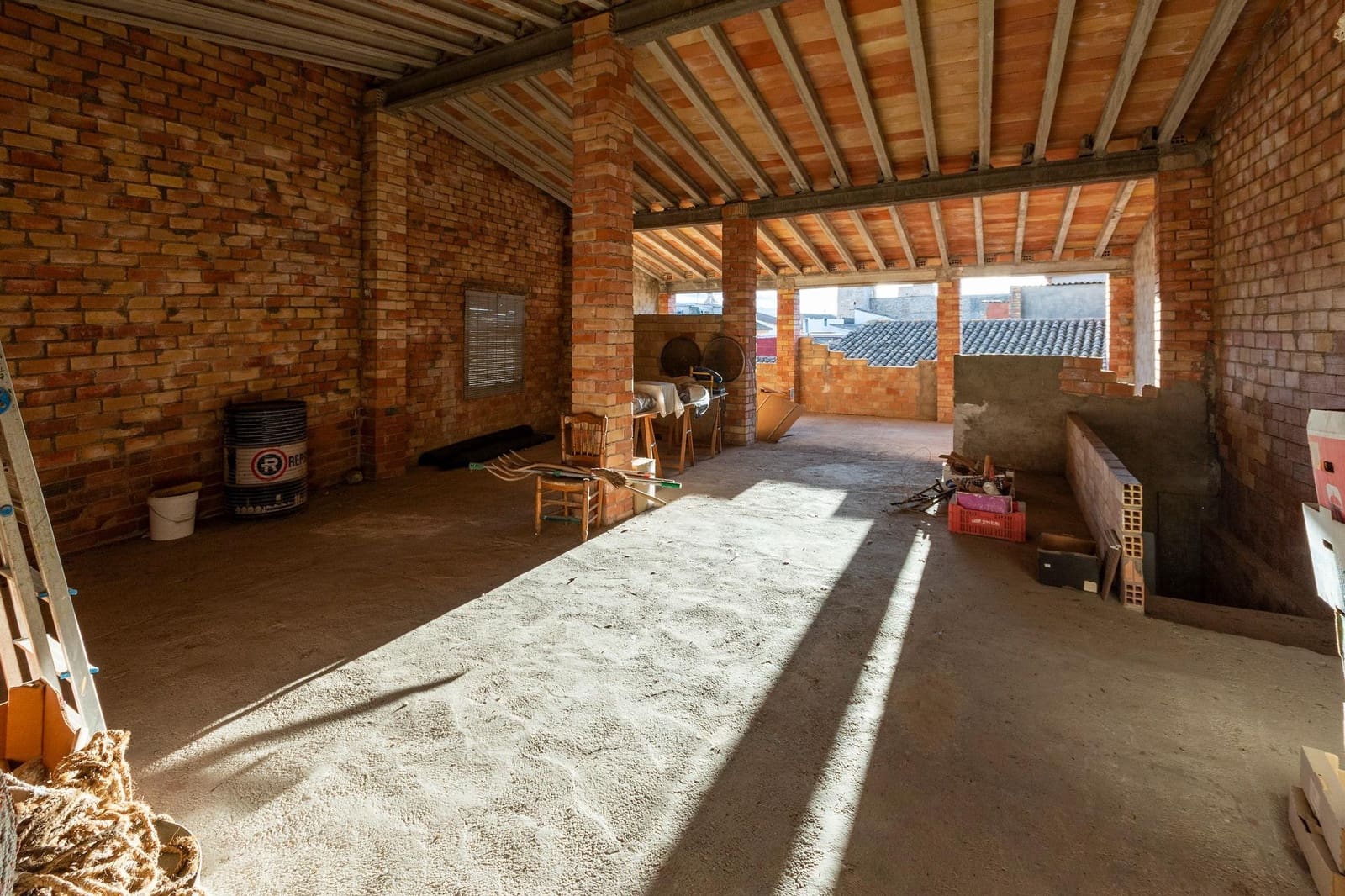 5 quarto Casa em Banda para venda em Llutxent com garagem - 175 000 € (Ref: 8696191)