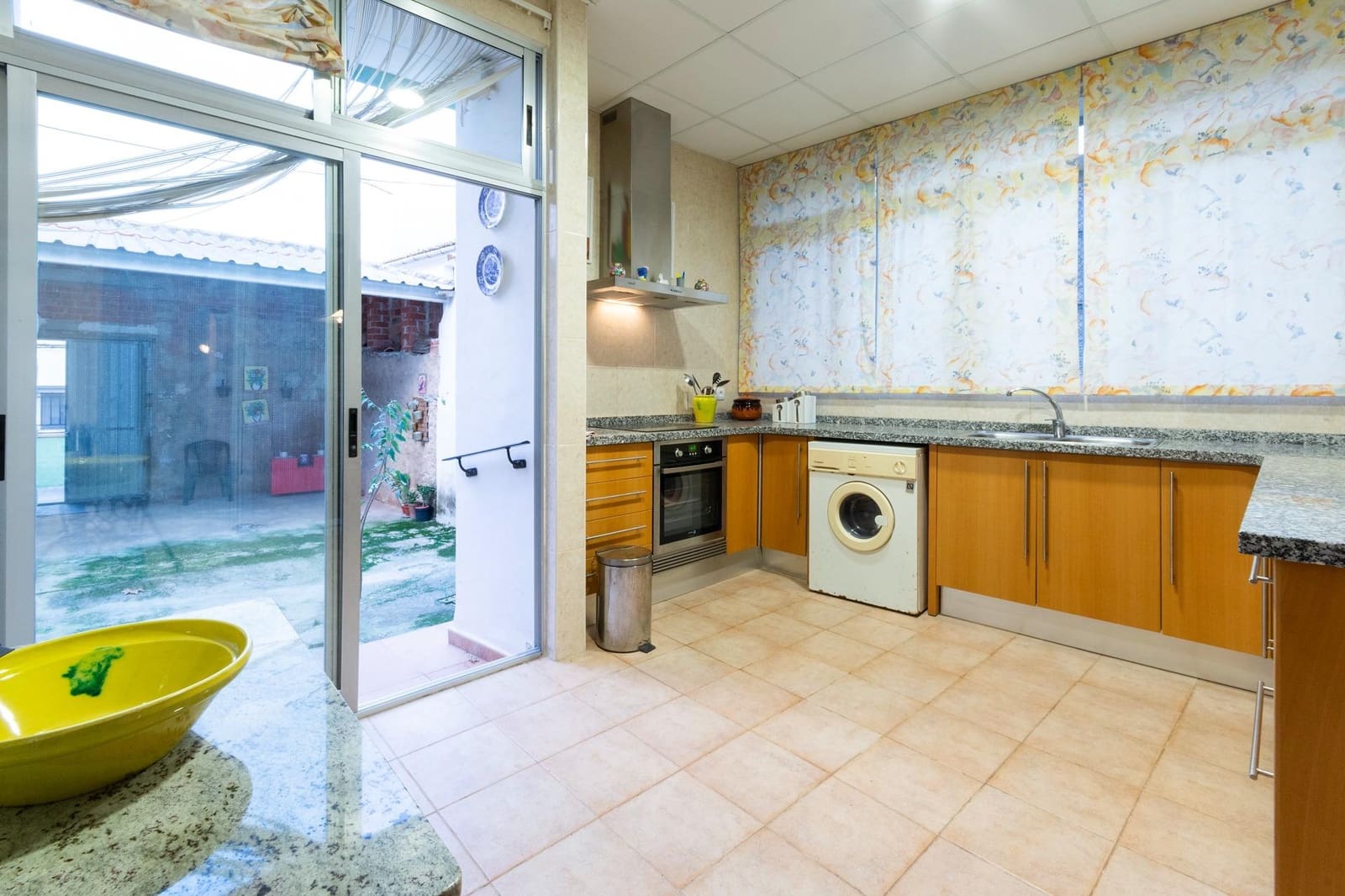 7 bedroom Townhouse for sale in Llutxent with garage - € 175,000 (Ref: 8696191)