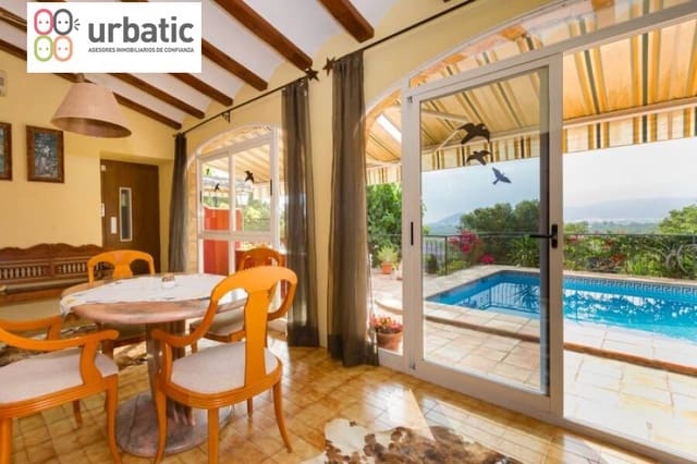 4 soveværelse Villa til salg i Beniarjó med swimmingpool garage - € 530.000 (Ref: 8741666)