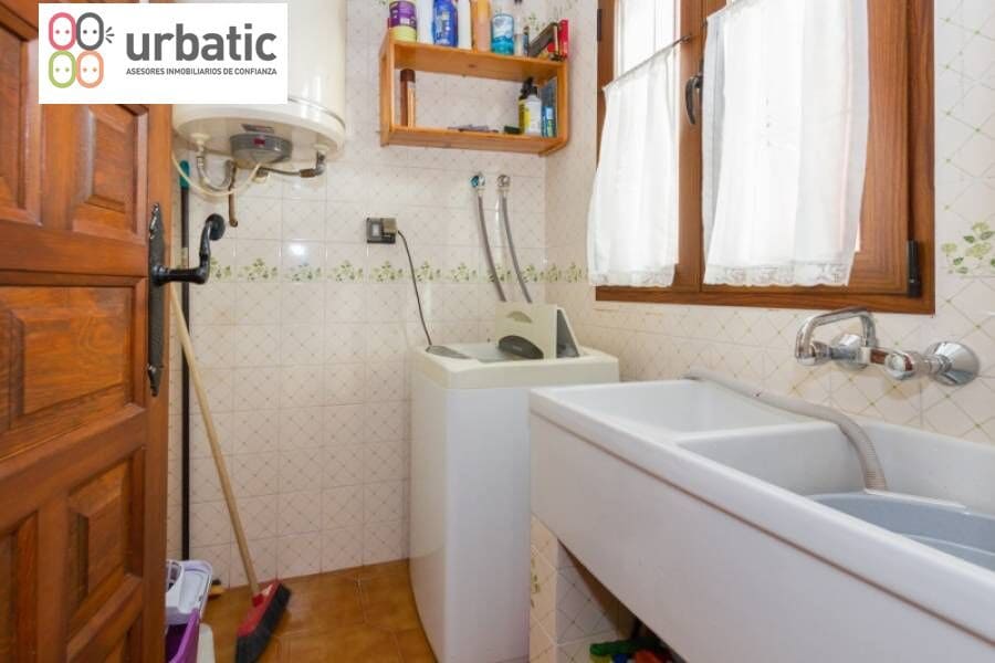 4 soverom Villa til salgs i Beniarjo med svømmebasseng garasje - € 530 000 (Ref: 8741666)