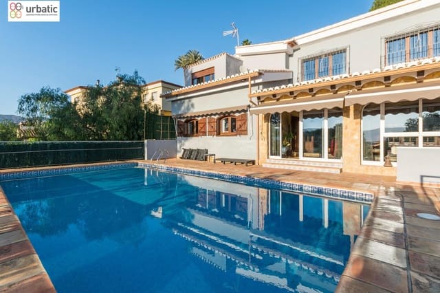 4 soveværelse Villa til salg i Beniarjó med swimmingpool garage - € 530.000 (Ref: 8741666)