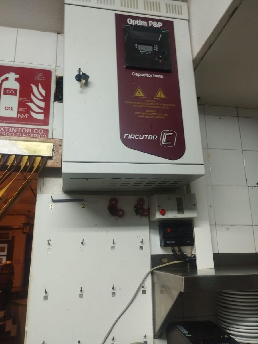 Erhverv til leje i Gandia med garage - € 1.900 (Ref: 8776403)