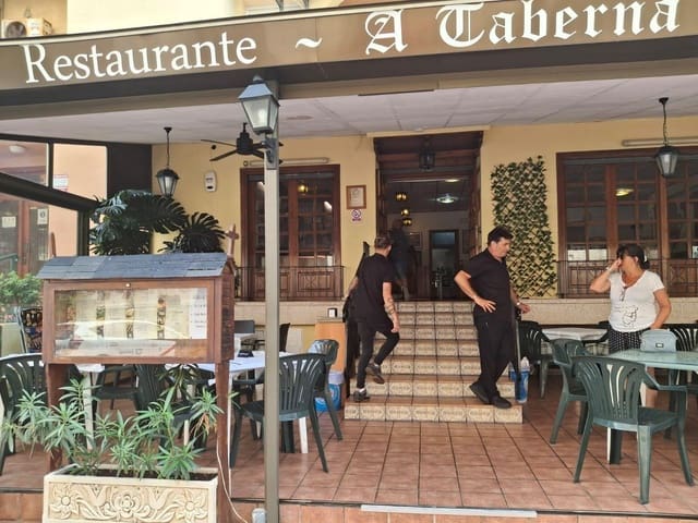 Local Comercial en Gandia en alquiler con garaje - 1.700 € (Ref: 8776403)