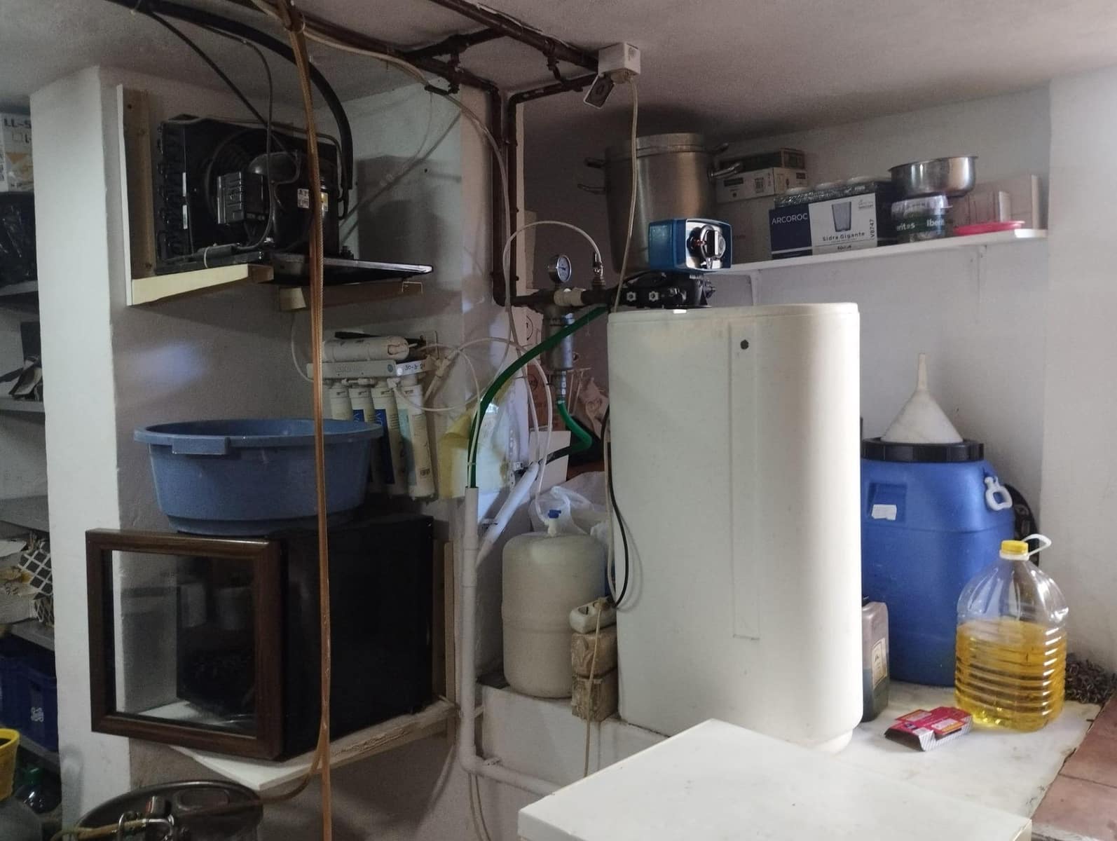 Kaupallinen vuokrattavana paikassa Gandia mukana 
autotalli - 1 700 € (Ref: 8776403)