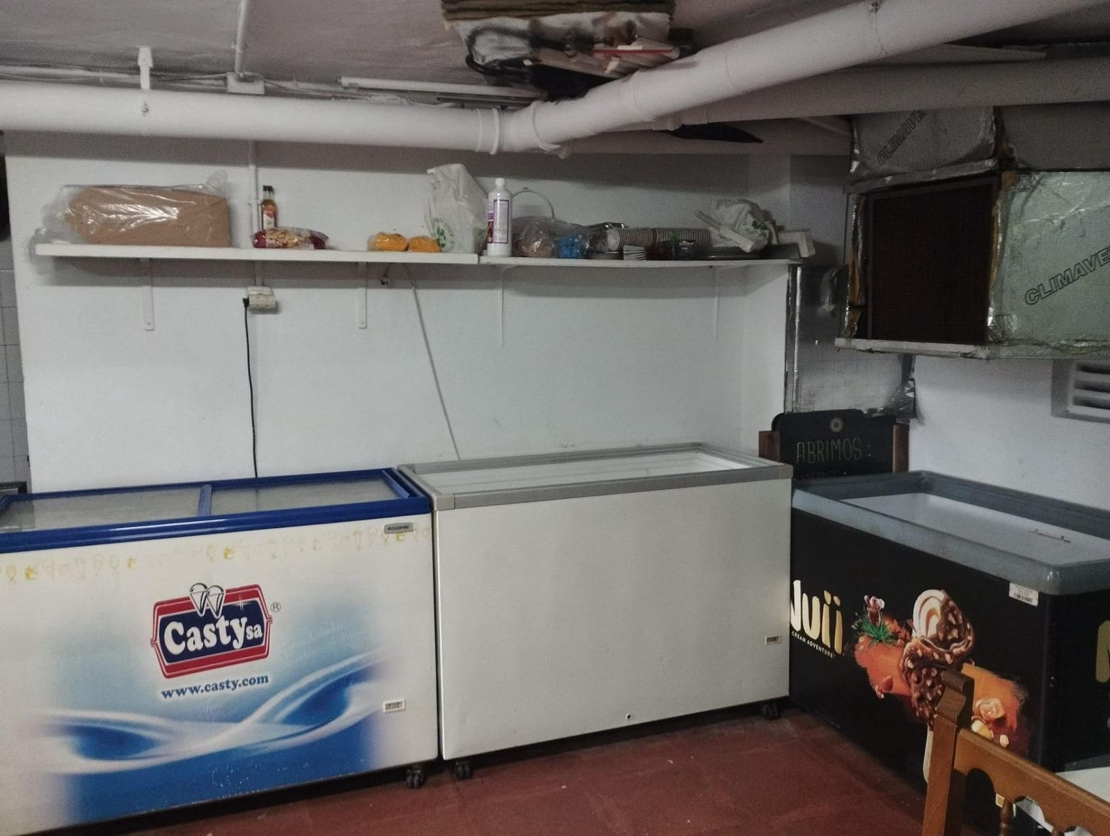 Kaupallinen vuokrattavana paikassa Gandia mukana 
autotalli - 1 700 € (Ref: 8776403)