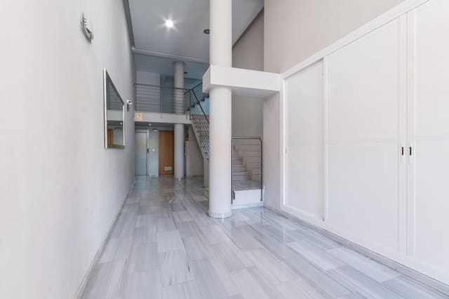 Office for sale in Gandia with garage - € 90,000 (Ref: 8786798)