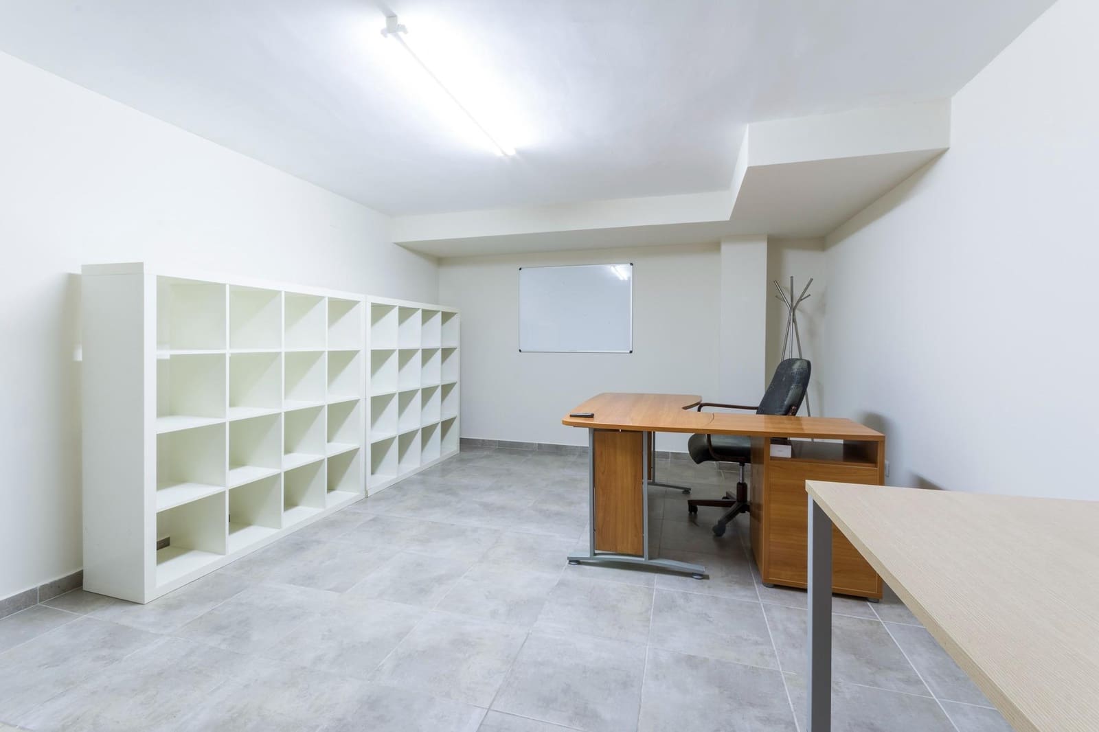 Office for sale in Gandia with garage - € 90,000 (Ref: 8786798)