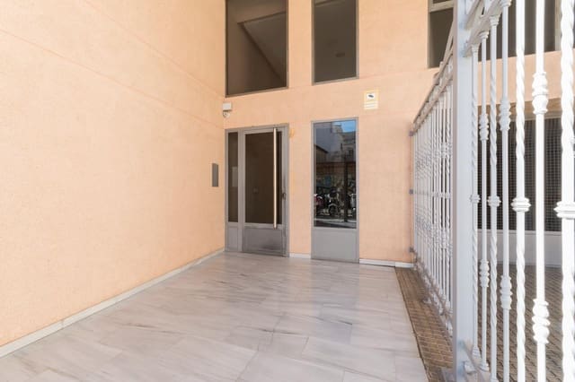 Office for sale in Gandia with garage - € 90,000 (Ref: 8786798)