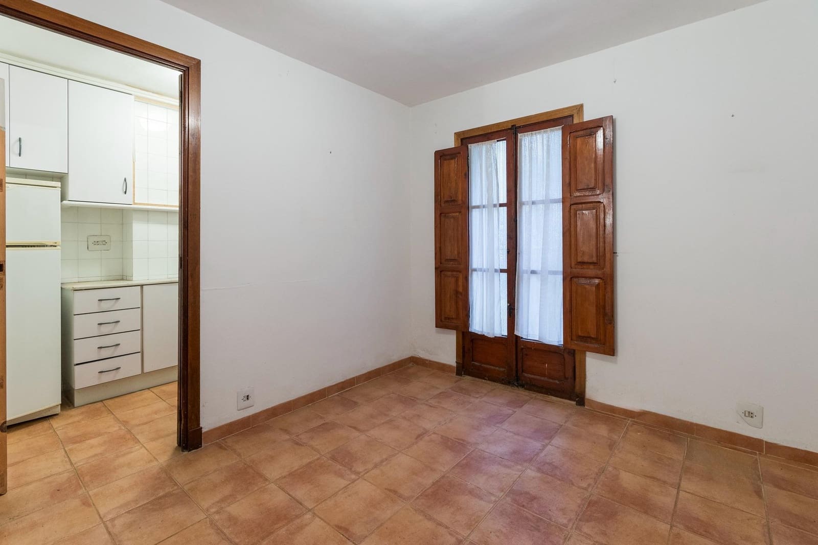 4 slaapkamer Flat te koop in Montichelvo - € 90.000 (Ref: 8886142)