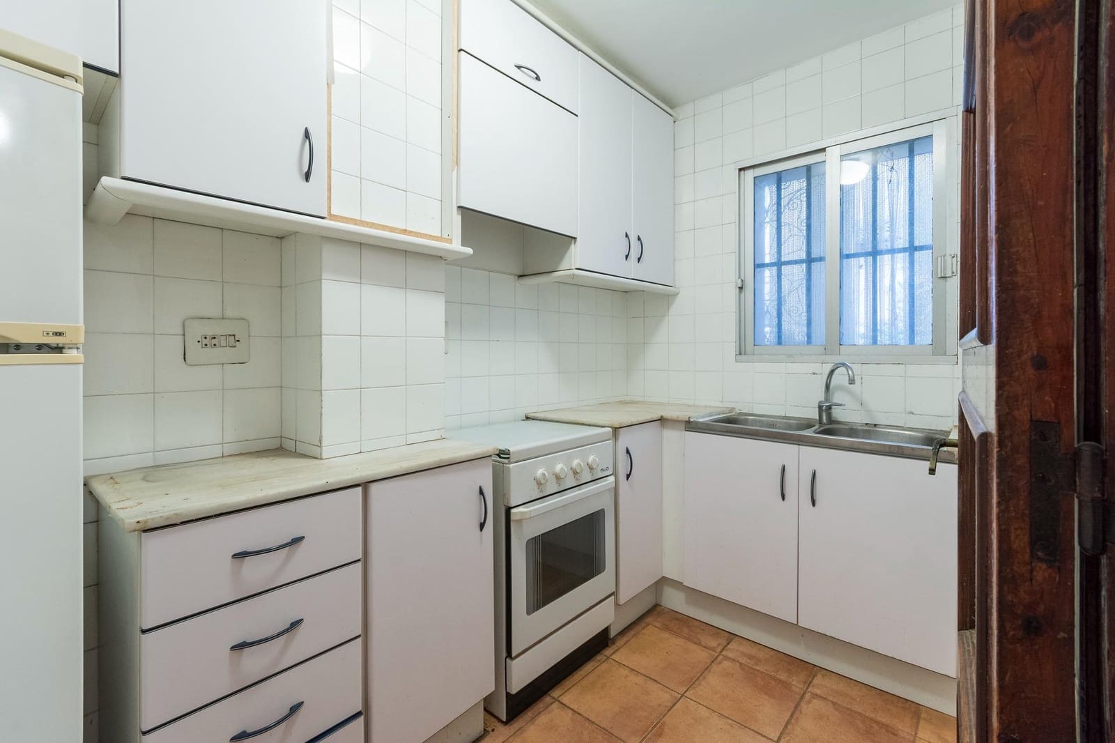4 slaapkamer Flat te koop in Montichelvo - € 90.000 (Ref: 8886142)