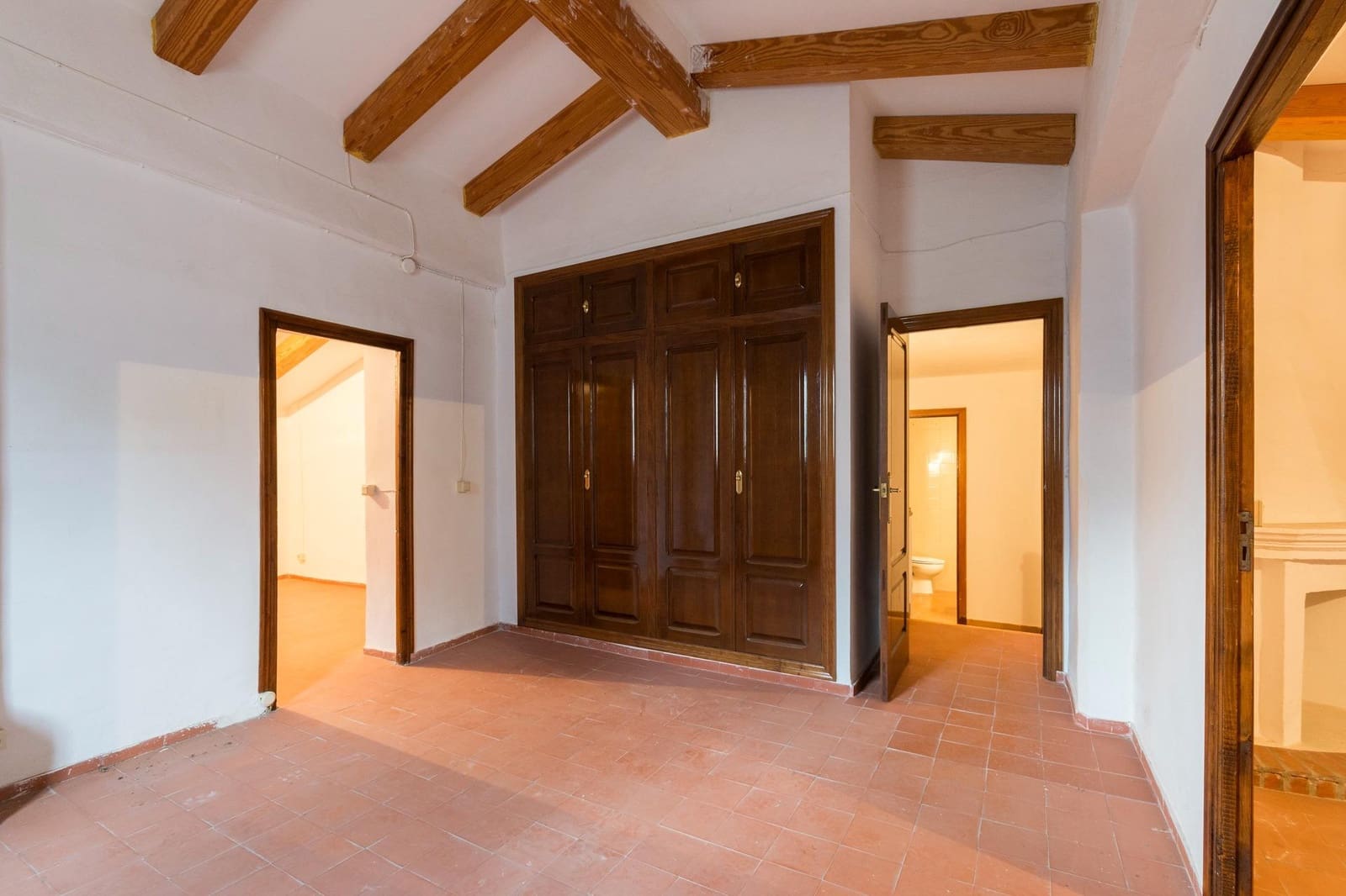 Piso de 4 habitaciones en Montichelvo en venta - 89.999 € (Ref: 8886142)