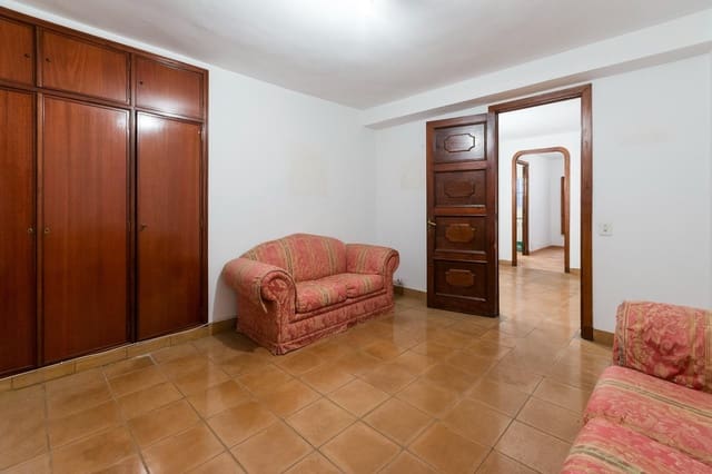 4 chambre Appartement à vendre à Montichelvo - 89 999 € (Ref: 8886142)