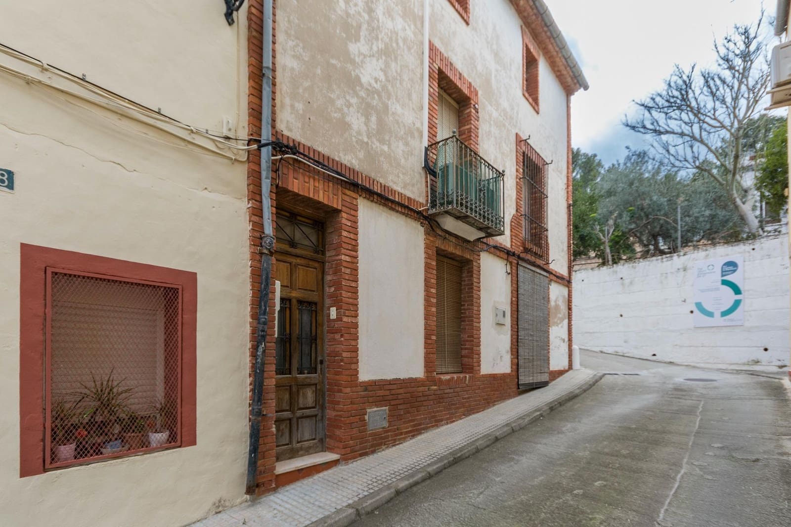 Piso de 4 habitaciones en Montichelvo en venta - 89.999 € (Ref: 8886142)