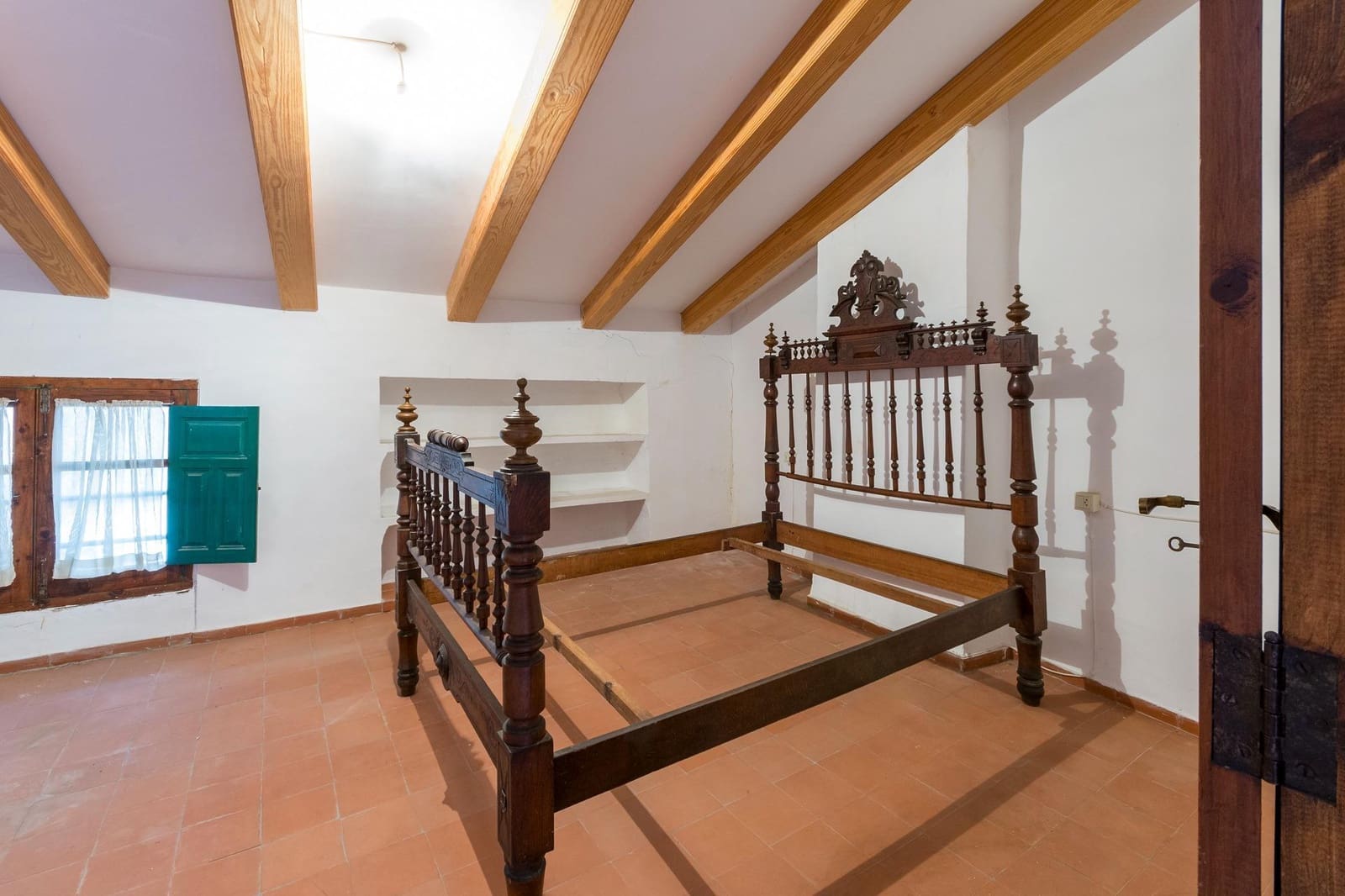 Piso de 4 habitaciones en Montichelvo en venta - 89.999 € (Ref: 8886142)