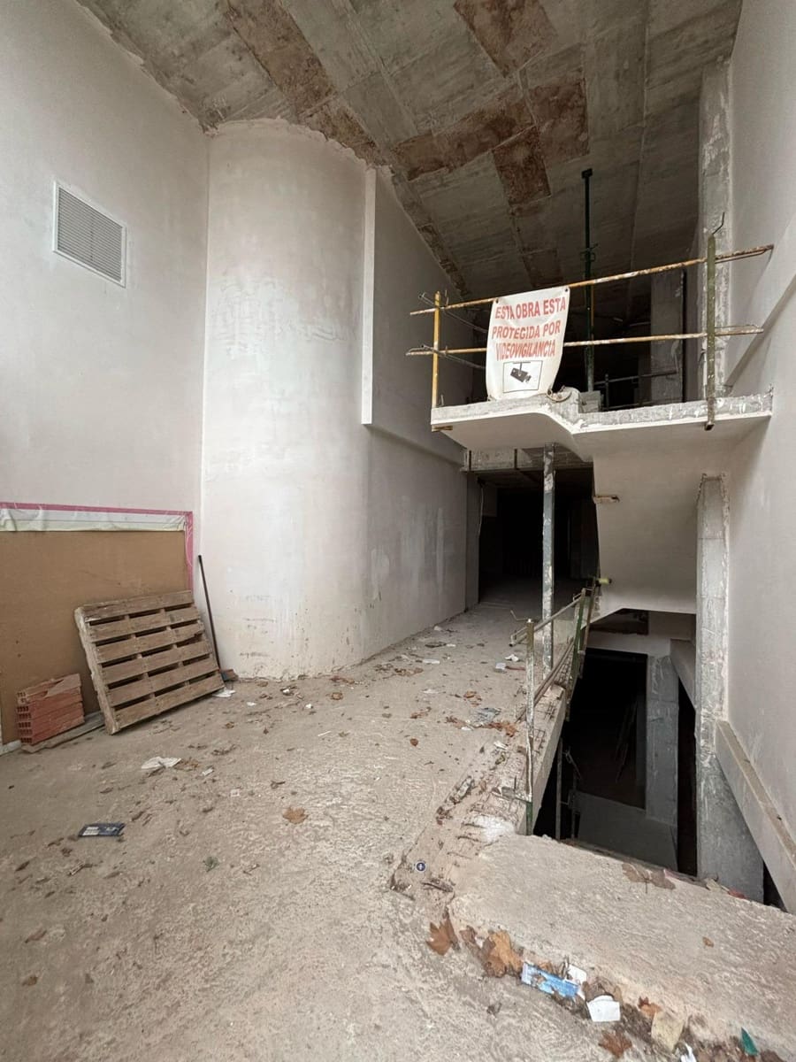 Erhverv til salg i Gandia - € 157.000 (Ref: 8900243)