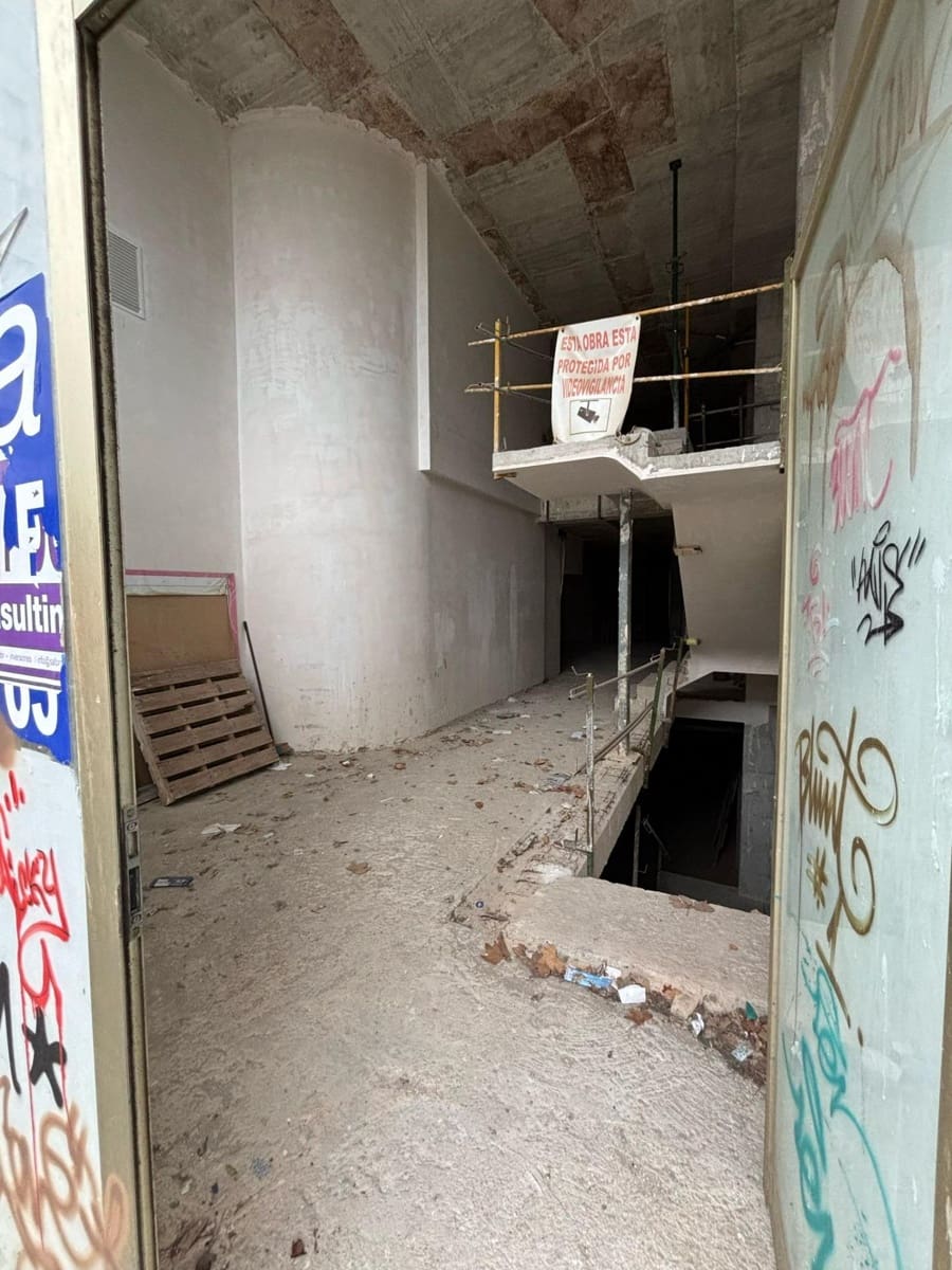 Erhverv til salg i Gandia - € 157.000 (Ref: 8900243)