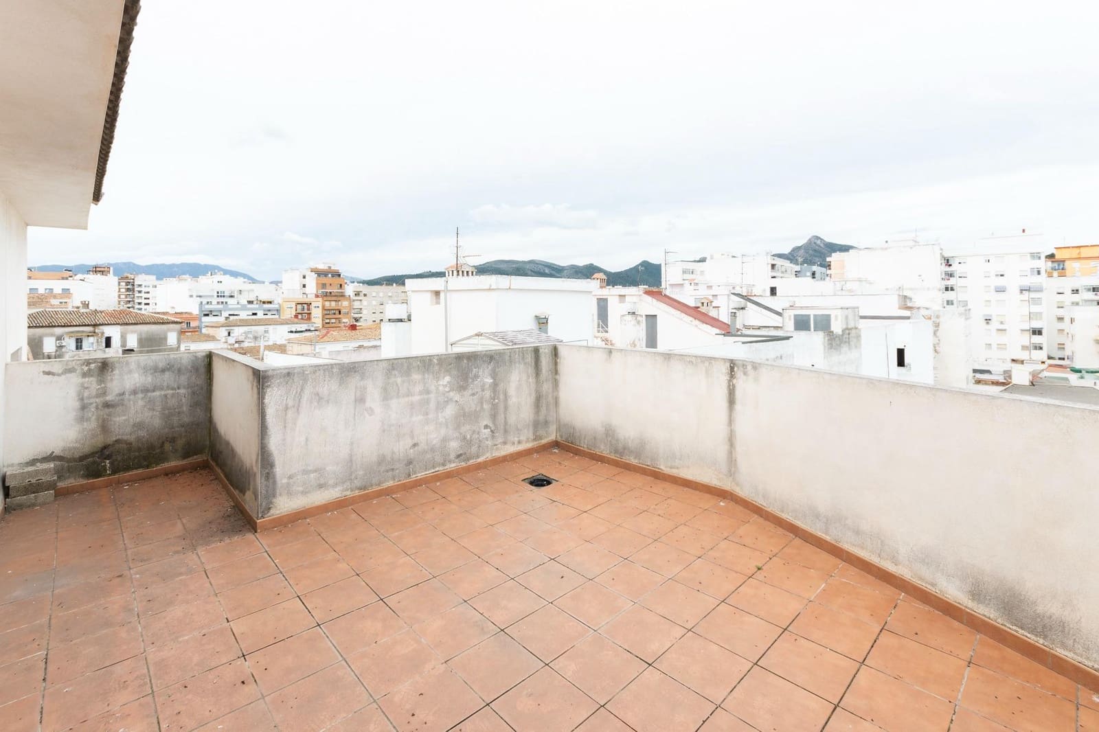 4 chambre Penthouse à vendre à Gandia avec garage - 268 000 € (Ref: 8936656)