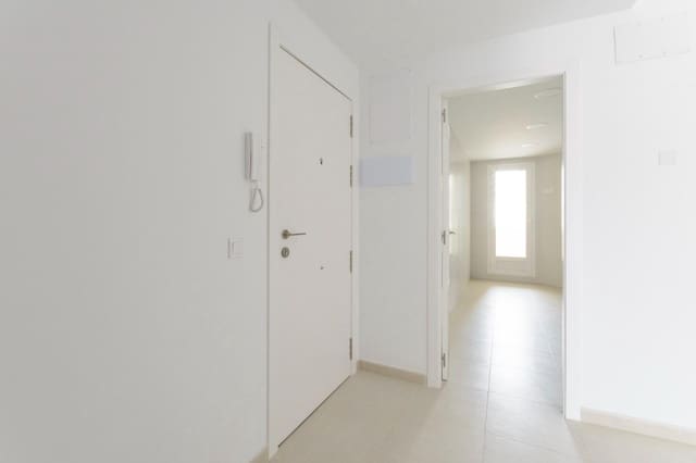 3 makuuhuone Asunto myytävänä paikassa Gandia mukana 
autotalli - 224 000 € (Ref: 8936657)