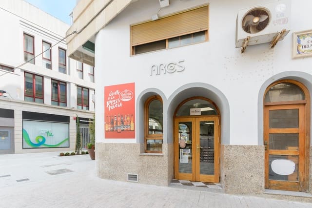 Erhverv til salg i Gandia - € 295.000 (Ref: 8946520)