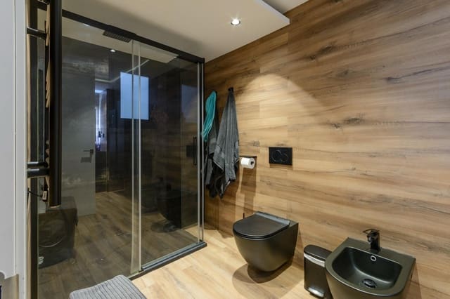 2 bedroom Flat for sale in Gandia - € 350,000 (Ref: 8948734)