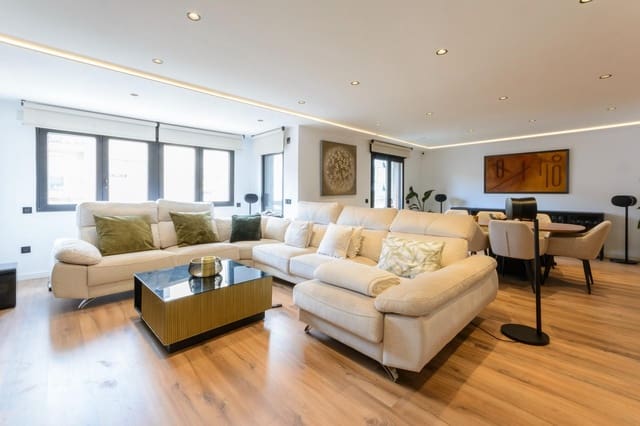 2 bedroom Flat for sale in Gandia - € 350,000 (Ref: 8948734)