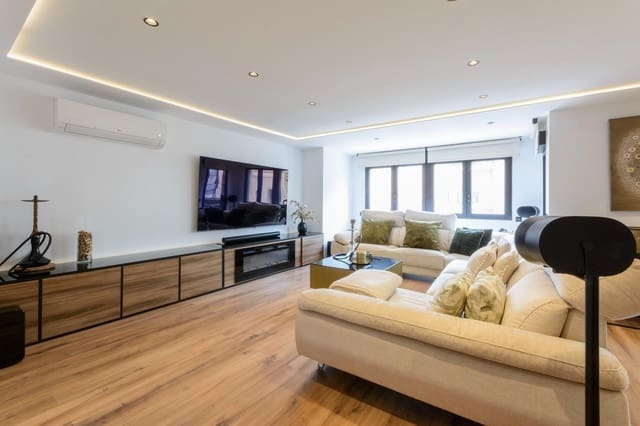 2 bedroom Flat for sale in Gandia - € 350,000 (Ref: 8948734)