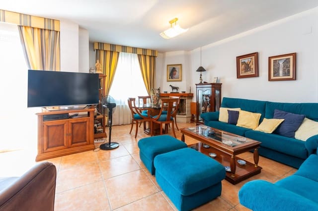 4 Zimmer Doppelhaus zu verkaufen in Gandia mit Pool Garage - 375.000 € (Ref: 9107166)