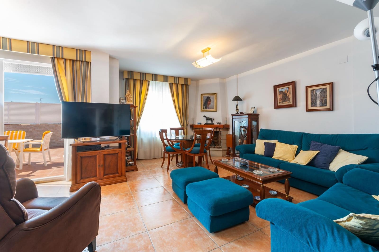 4 soveværelse Semi-Rækkehus til salg i Gandia med swimmingpool garage - € 375.000 (Ref: 9107166)