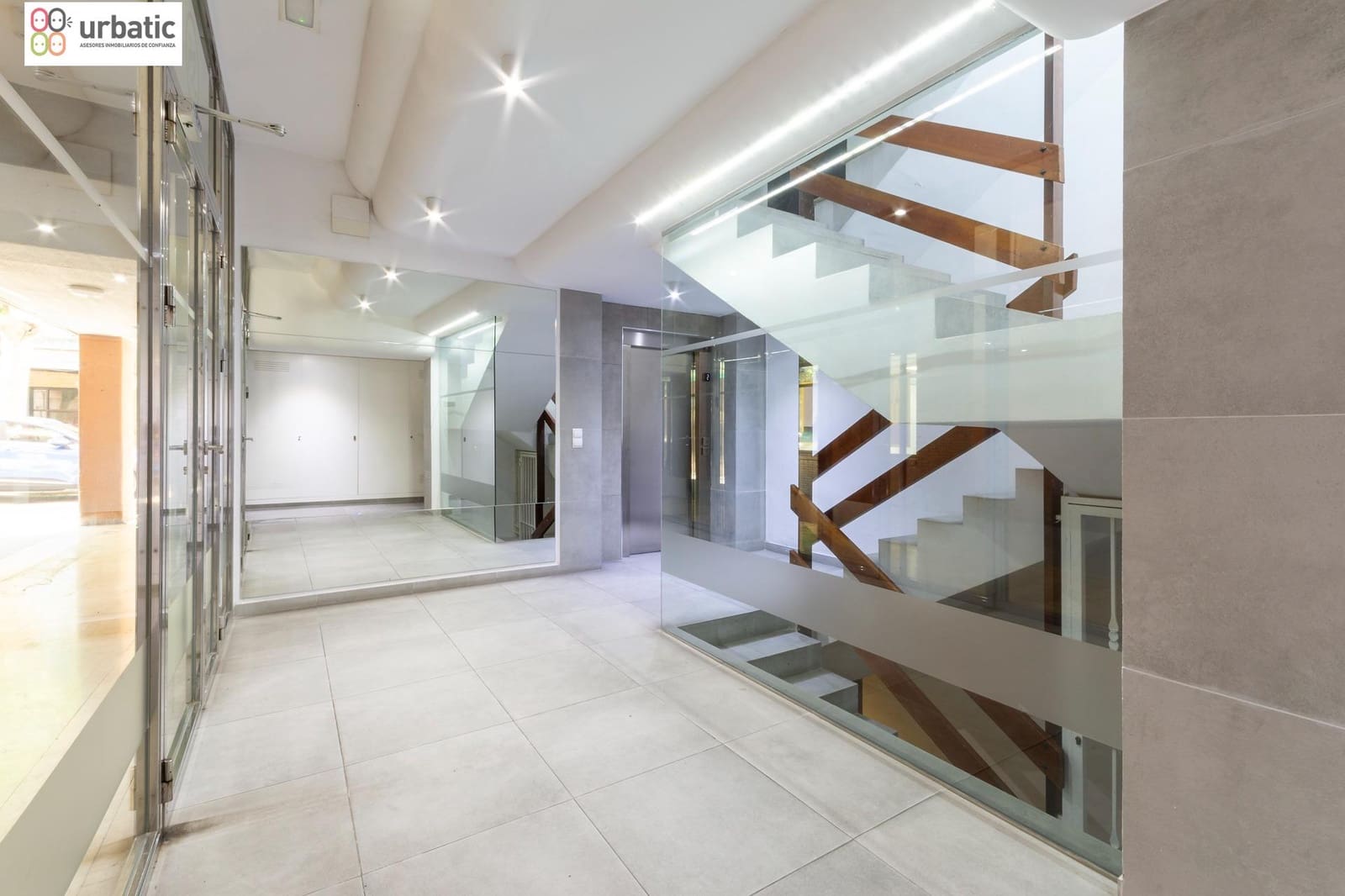 Kontor til salg i Gandia - € 250.000 (Ref: 9129858)