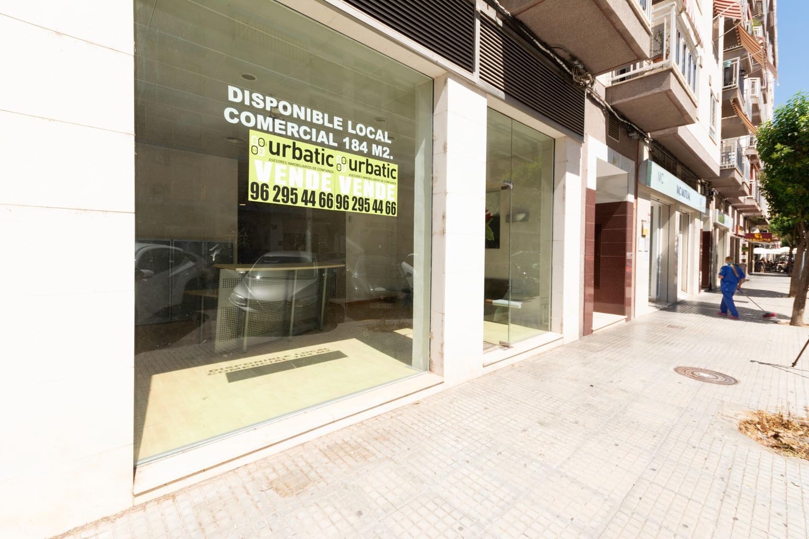 4 slaapkamer Commercieel te koop in Gandia - € 175.000 (Ref: 9132538)