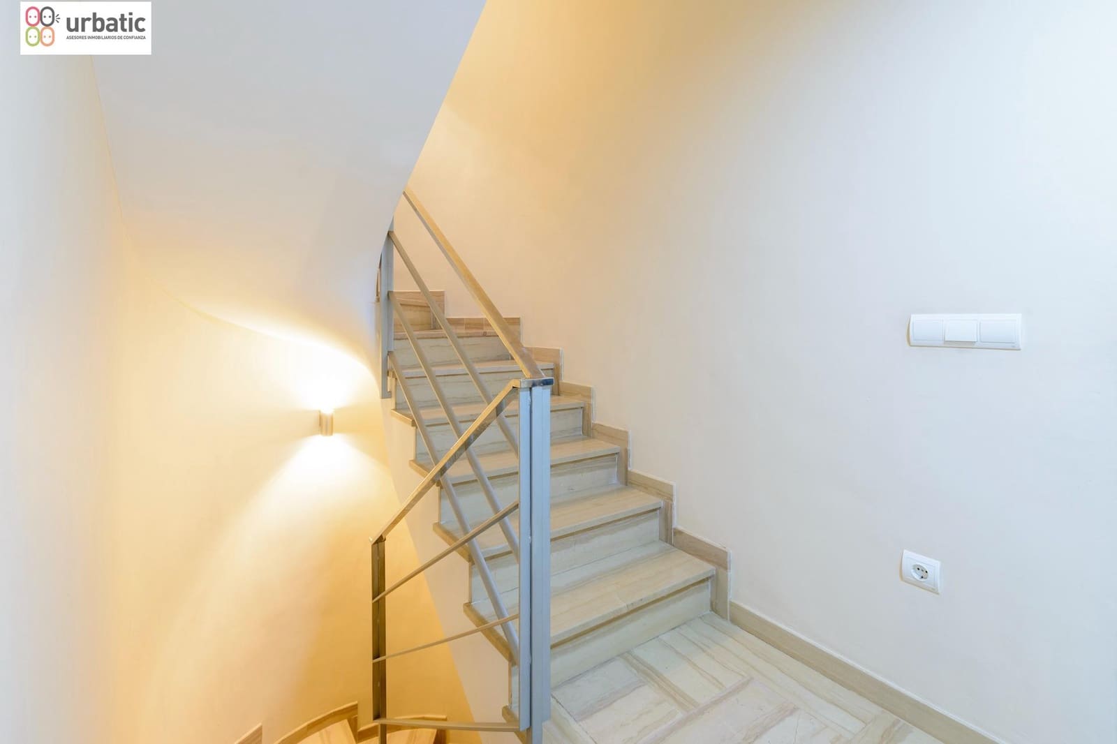 4 soveværelse Rækkehus til salg i Gandia med swimmingpool garage - € 437.000 (Ref: 9197847)