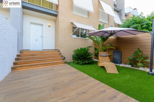 4 Zimmer Reihenhaus zu verkaufen in Gandia mit Pool Garage - 437.000 € (Ref: 9197847)