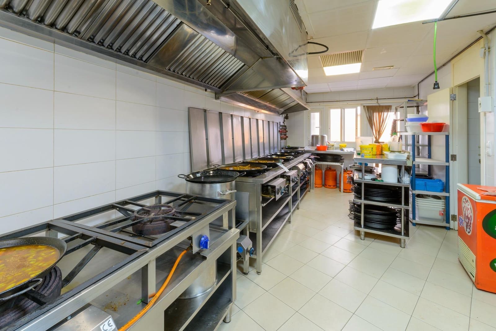 Commercial for sale in Gandia - € 350,000 (Ref: 9220112)