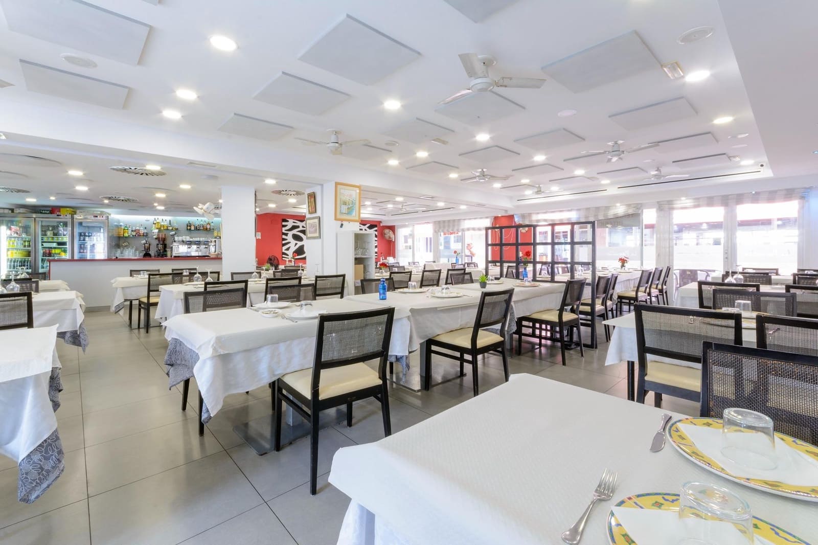 Commercial for sale in Gandia - € 350,000 (Ref: 9220112)