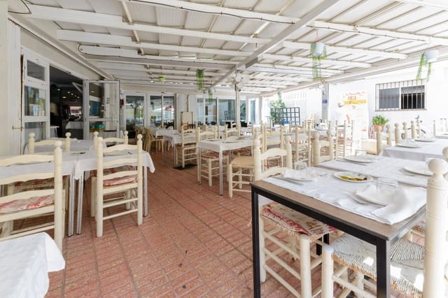 Commercial for sale in Gandia - € 350,000 (Ref: 9220112)