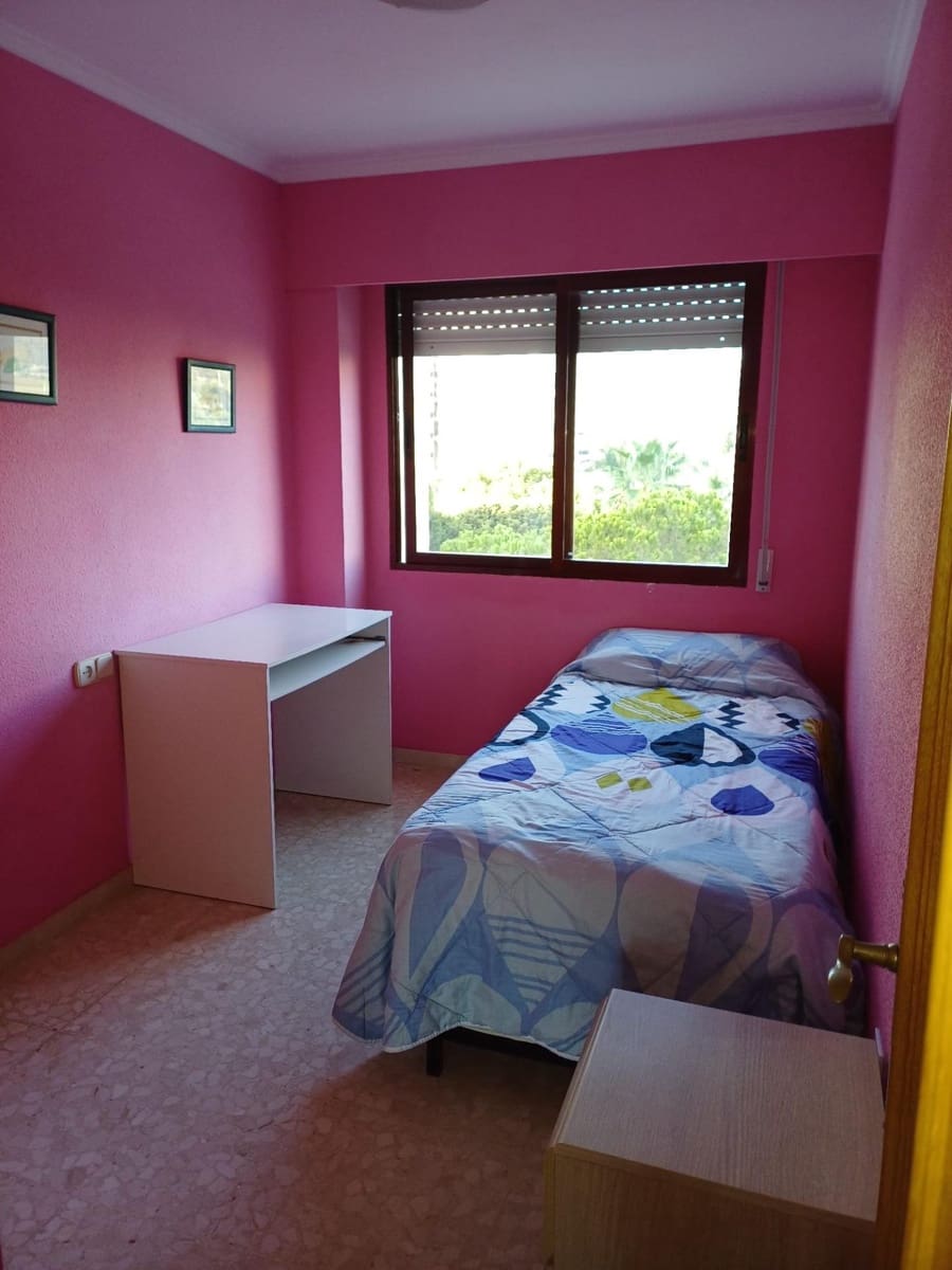 3 quarto Apartamento para arrendar em Gandia com piscina - 790 € (Ref: 9262726)