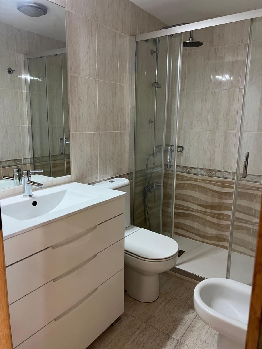 3 makuuhuone Huoneisto vuokrattavana paikassa Gandia mukana uima-altaan 
autotalli - 790 € (Ref: 9262726)