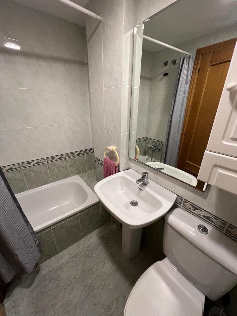 3 makuuhuone Huoneisto vuokrattavana paikassa Gandia mukana uima-altaan 
autotalli - 790 € (Ref: 9262726)