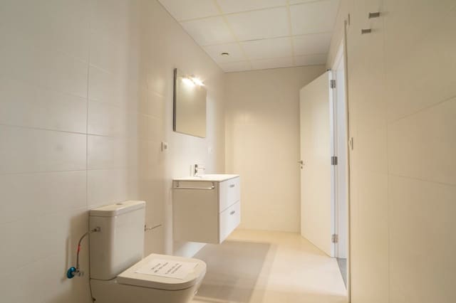 Kontor til leje i Gandia - € 600 (Ref: 9282314)