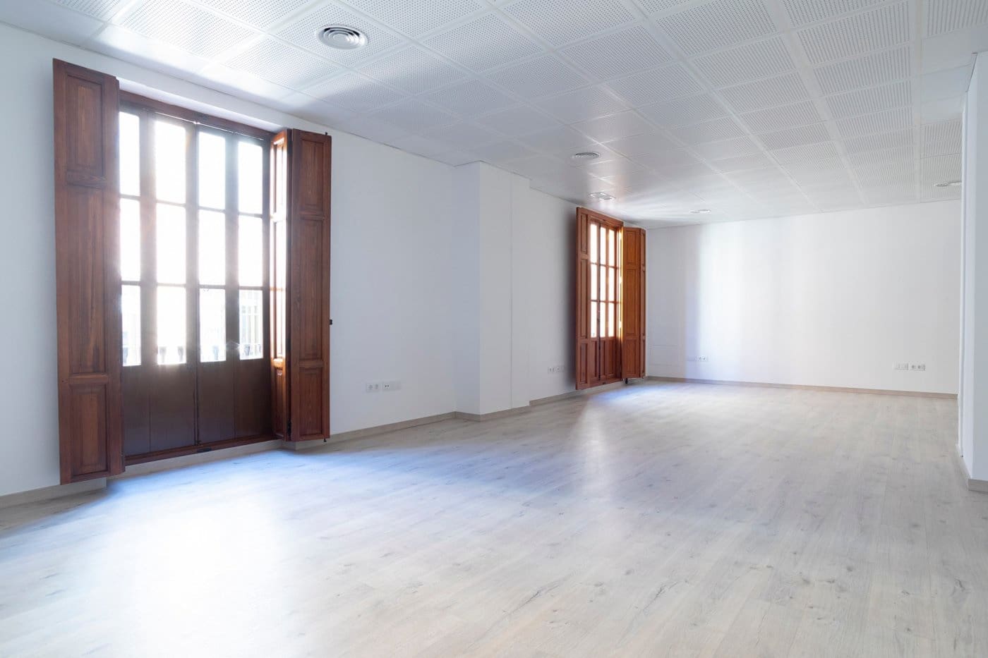 Office for rent in Gandia - € 600 (Ref: 9282314)