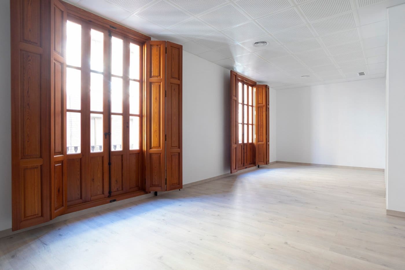 Office for rent in Gandia - € 600 (Ref: 9282314)