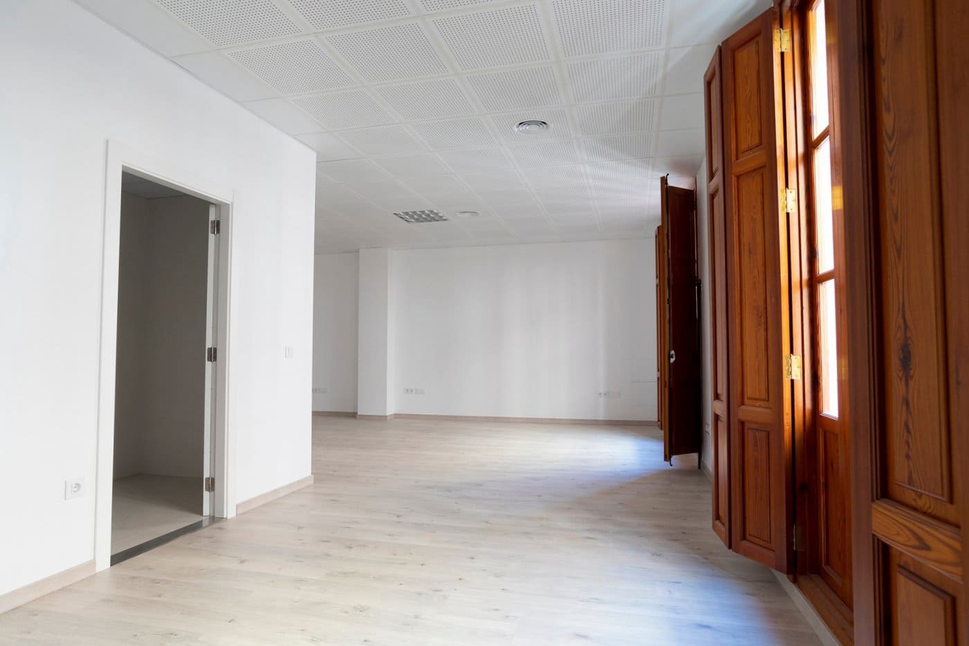Office for rent in Gandia - € 600 (Ref: 9282314)