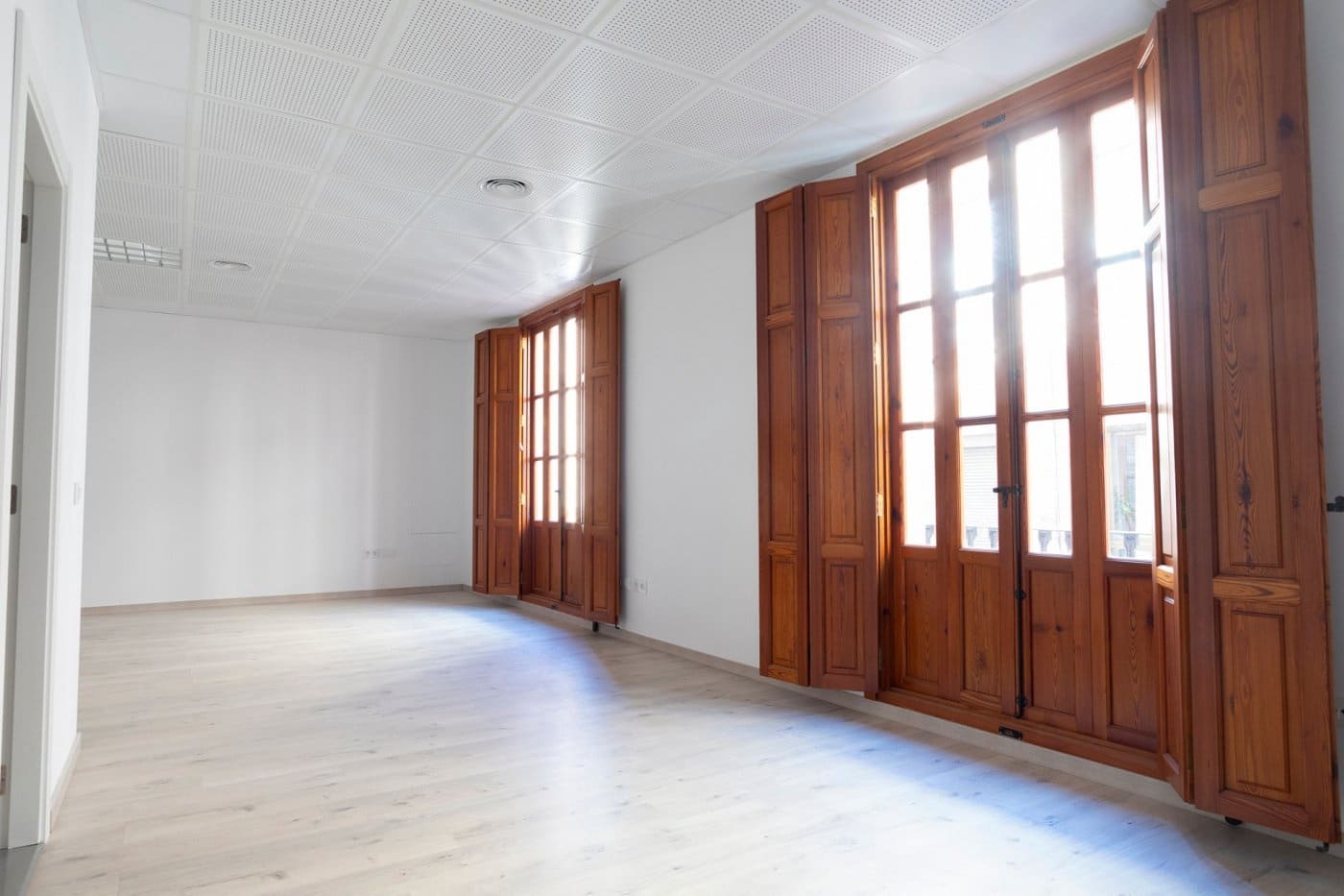 Office for rent in Gandia - € 600 (Ref: 9282314)