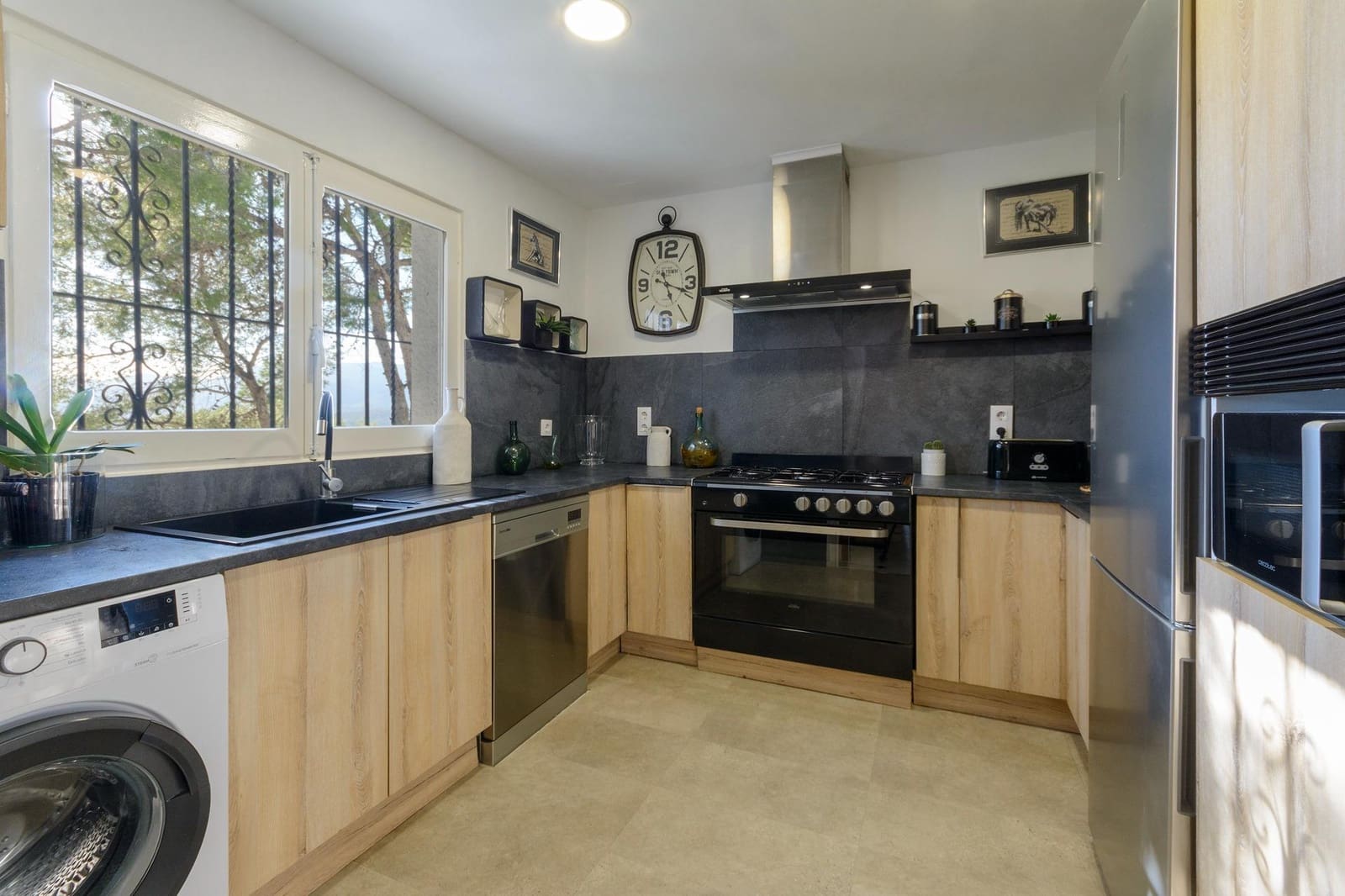 5 soverom Villa til salgs i Palma de Gandia med svømmebasseng garasje - € 990 000 (Ref: 9313026)